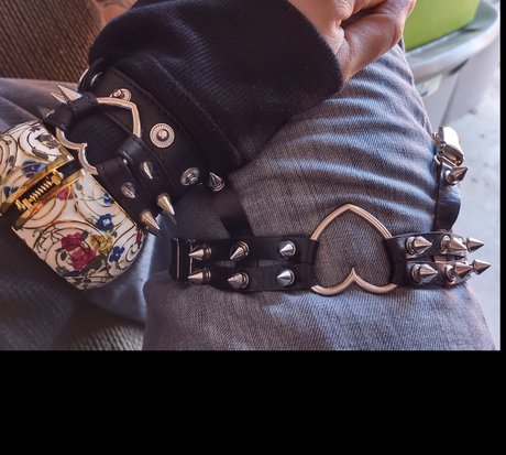 Nacktes geleaktes OnlyFans-Foto von Prettytransboy