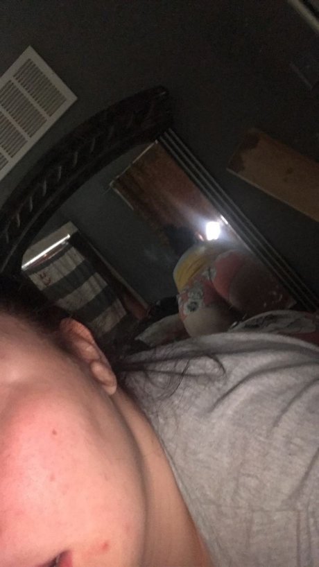 Nacktes geleaktes OnlyFans-Foto von Cumslut 