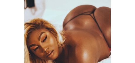 Nacktes geleaktes OnlyFans-Foto von Exotic Doll