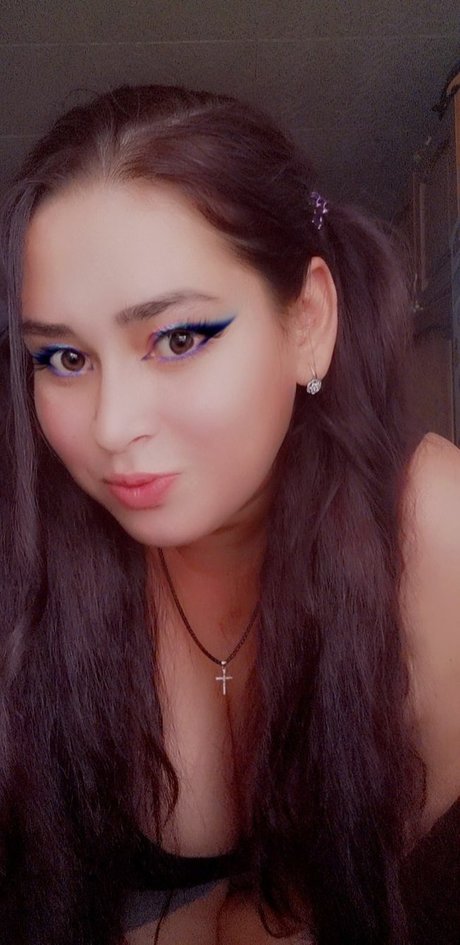 Nacktes geleaktes OnlyFans-Foto von Puffy Girl