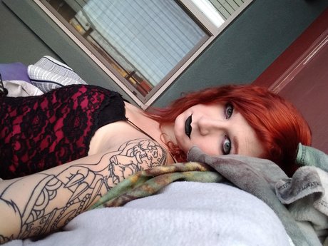 Nacktes geleaktes OnlyFans-Foto von Kyrra Vain