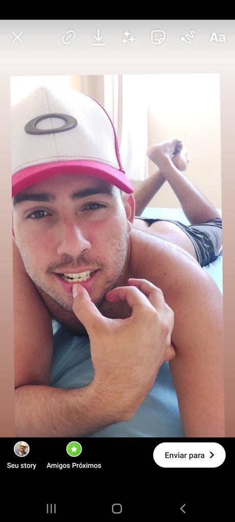 Nacktes geleaktes OnlyFans-Foto von Henrique