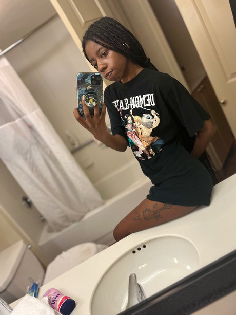 Nacktes geleaktes OnlyFans-Foto von Abria Dream