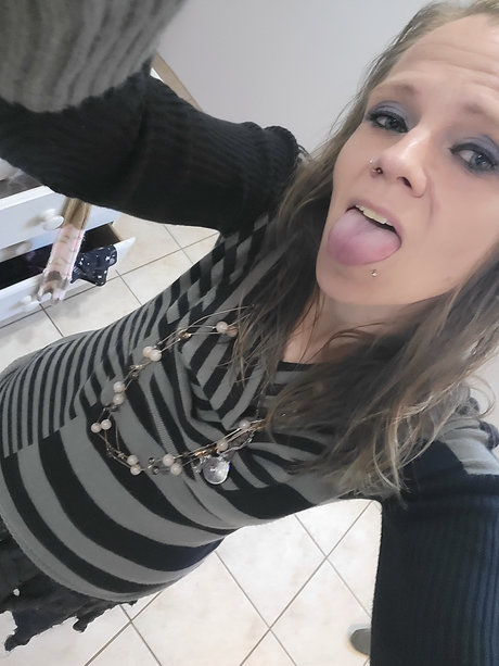 Nacktes geleaktes OnlyFans-Foto von Princezzpurple