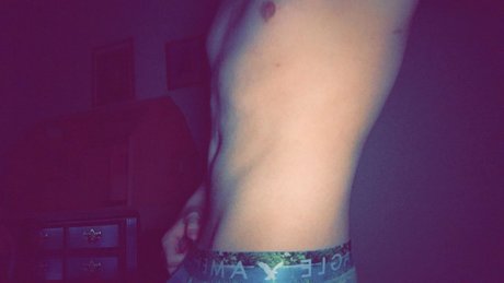 Nacktes geleaktes OnlyFans-Foto von Demetri