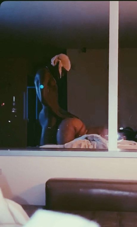 Nacktes geleaktes OnlyFans-Foto von Demon