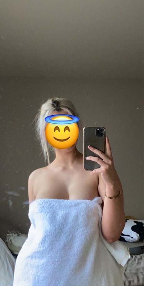 Nacktes geleaktes OnlyFans-Foto von College Girl 