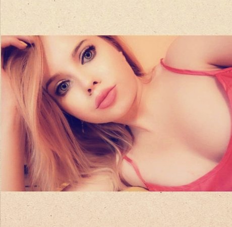 Nacktes geleaktes OnlyFans-Foto von Diana Georgia