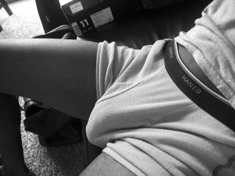 Nacktes geleaktes OnlyFans-Foto von Dboizip