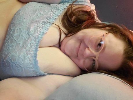 Nacktes geleaktes OnlyFans-Foto von Dee Dee