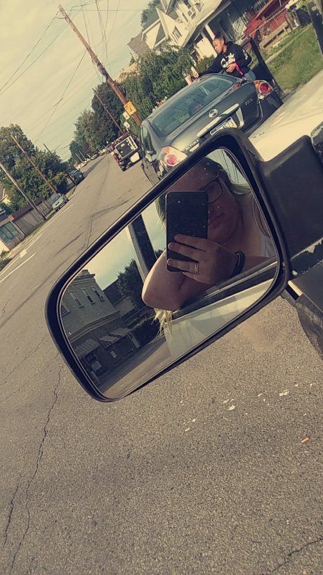 Nacktes geleaktes OnlyFans-Foto von Queen Jai