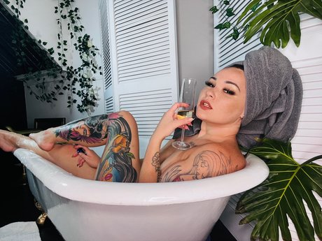 Nacktes geleaktes OnlyFans-Foto von Pyroprincessxxx