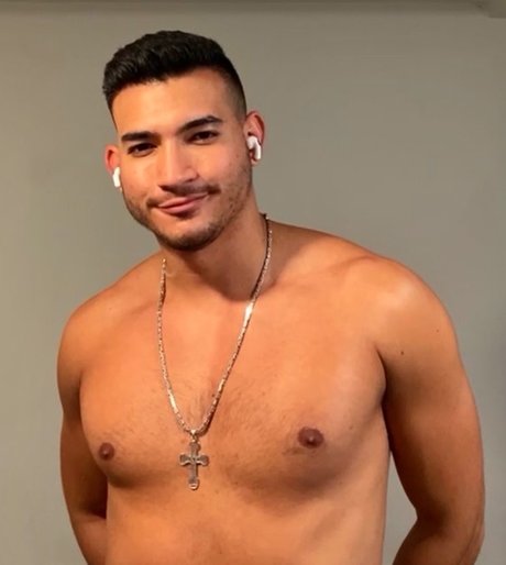 Nacktes geleaktes OnlyFans-Foto von Papi Banks