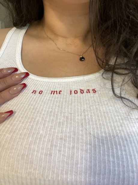 Nacktes geleaktes OnlyFans-Foto von Puta