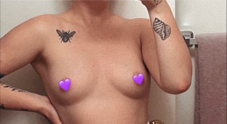 Nacktes geleaktes OnlyFans-Foto von Van