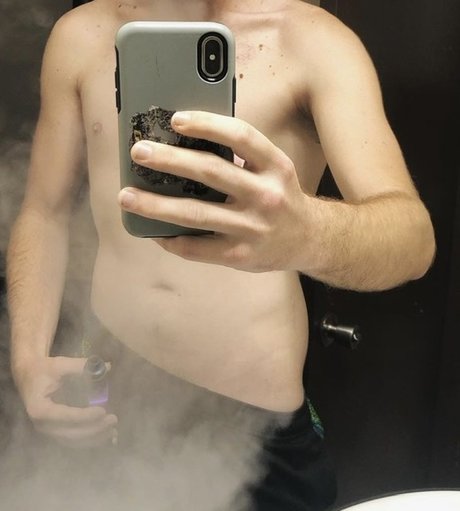 Nacktes geleaktes OnlyFans-Foto von Jake From Statefarm