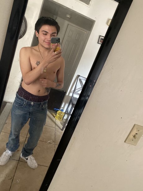 Nacktes geleaktes OnlyFans-Foto von Raleigh