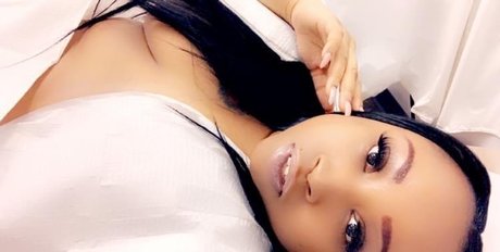 Nacktes geleaktes OnlyFans-Foto von Ebony Love