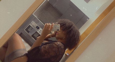 Nacktes geleaktes OnlyFans-Foto von Dominica