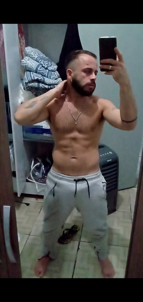 Nacktes geleaktes OnlyFans-Foto von Eduardo Mattos