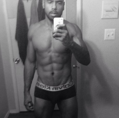Nacktes geleaktes OnlyFans-Foto von Devious Drench