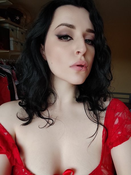  Quinn Linden 