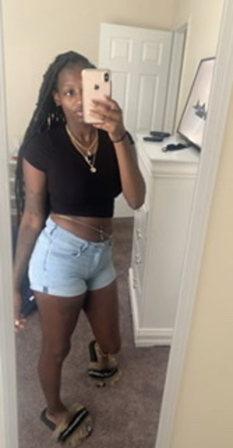 Nacktes geleaktes OnlyFans-Foto von Quetta