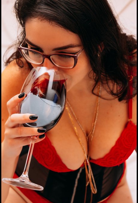 Nacktes geleaktes OnlyFans-Foto von Queen Lanna