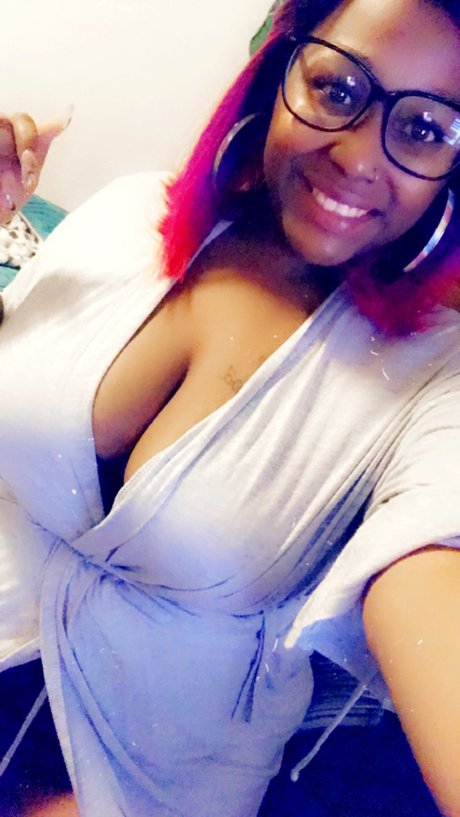 Nacktes geleaktes OnlyFans-Foto von Queen Kay Paradise