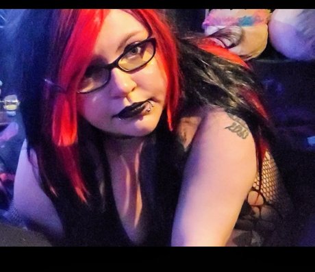 Nacktes geleaktes OnlyFans-Foto von Queenicebitch
