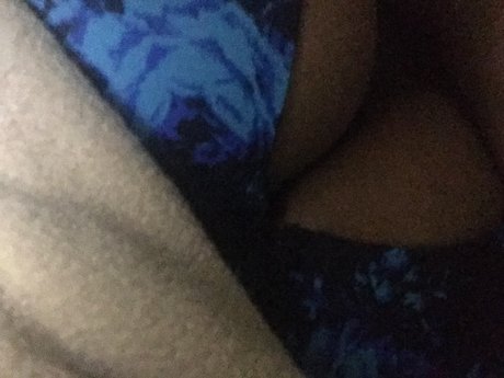 Nacktes geleaktes OnlyFans-Foto von Finequeen