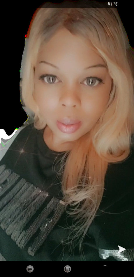 Nacktes geleaktes OnlyFans-Foto von Queendivamorgan