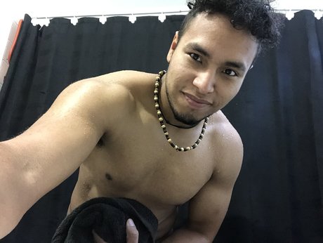 Nacktes geleaktes OnlyFans-Foto von Doctorvictor