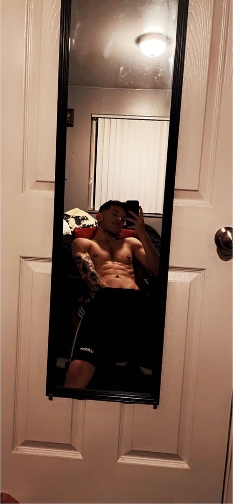 Nacktes geleaktes OnlyFans-Foto von Donny Thrills