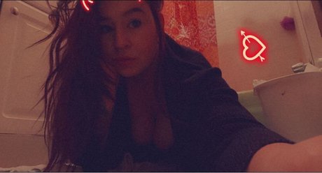 Nacktes geleaktes OnlyFans-Foto von   