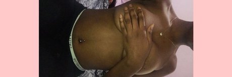 Nacktes geleaktes OnlyFans-Foto von Desire Dezire