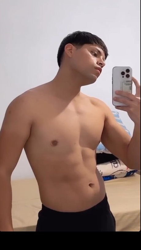 Nacktes geleaktes OnlyFans-Foto von Darian Medina