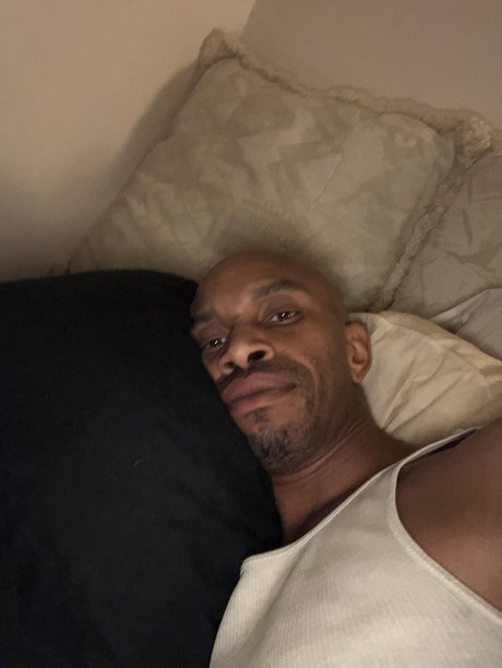 Nacktes geleaktes OnlyFans-Foto von Dudeniceguy