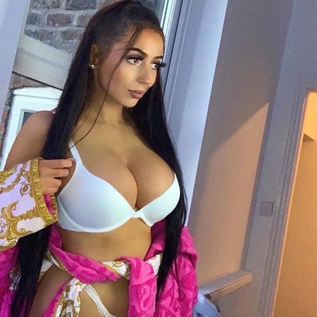 Nacktes geleaktes OnlyFans-Foto von Edible
