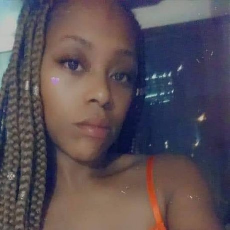Nacktes geleaktes OnlyFans-Foto von Rainshowers91
