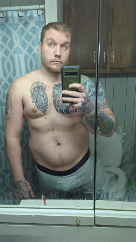 Nacktes geleaktes OnlyFans-Foto von Rage