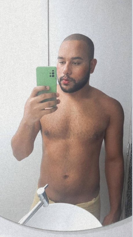 Nacktes geleaktes OnlyFans-Foto von Rafa Rodrigues