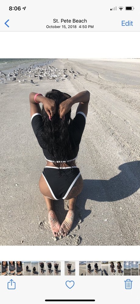 Nacktes geleaktes OnlyFans-Foto von Rachel Raxxx Vault