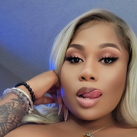 Nacktes geleaktes OnlyFans-Foto von Dolly Inna Real Life