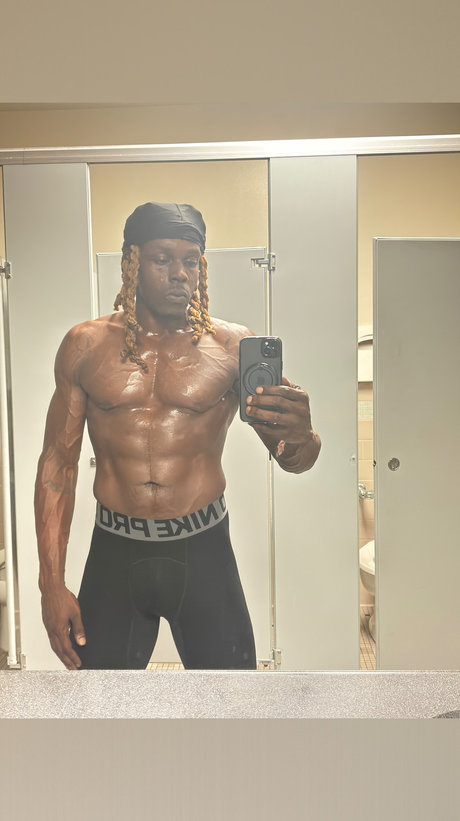 Nacktes geleaktes OnlyFans-Foto von Heavyxdee