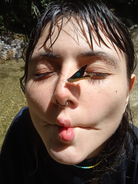 Nacktes geleaktes OnlyFans-Foto von Eva Sin