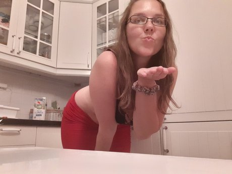 Nacktes geleaktes OnlyFans-Foto von Evi Carro