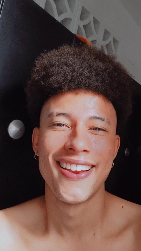 Nacktes geleaktes OnlyFans-Foto von Dj Patio