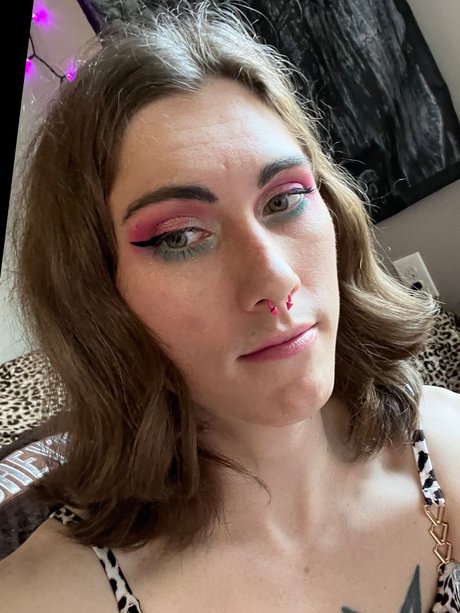 Nacktes geleaktes OnlyFans-Foto von Evil Dark Goddess