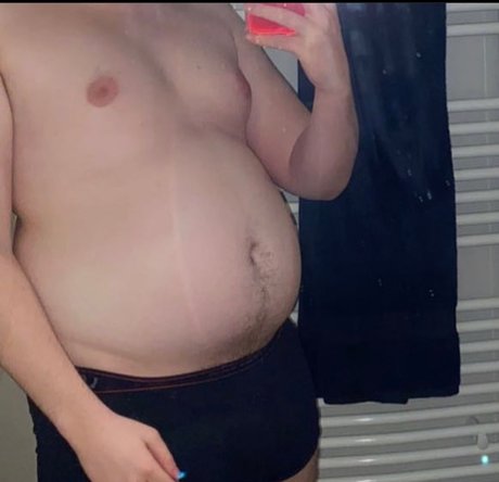 Nacktes geleaktes OnlyFans-Foto von Evergrowingboy